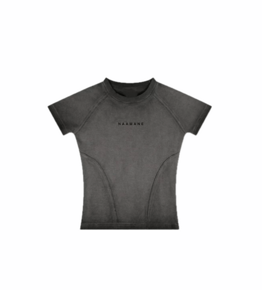 BLACK WASHED BODY FIT TSHIRT